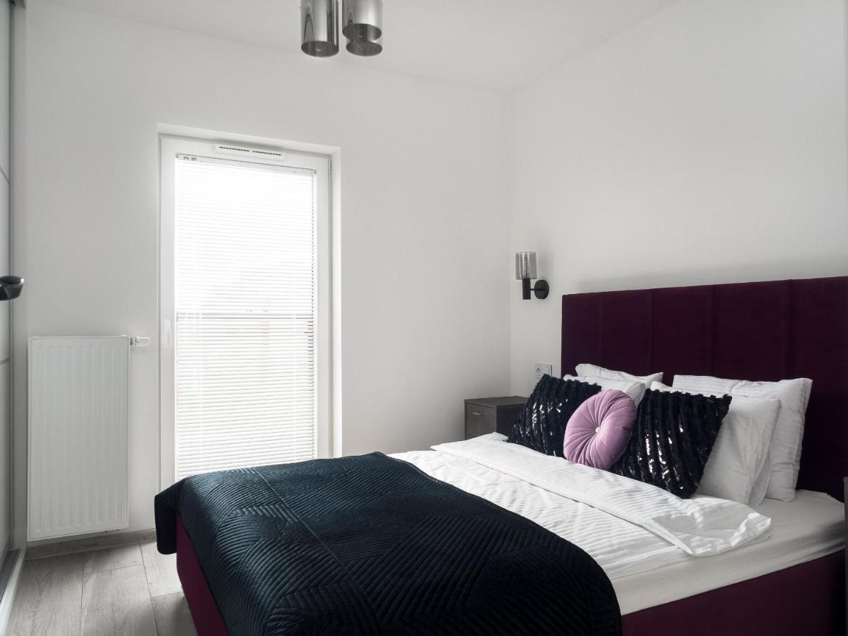 Szwedzka 22C Separate Bedroom Free Garage By Perfect Apart Βαρσοβία Εξωτερικό φωτογραφία